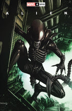 Load image into Gallery viewer, Alien #4 Unknown Comics Mico Suayan Exclusive Var (06/16/2021)
